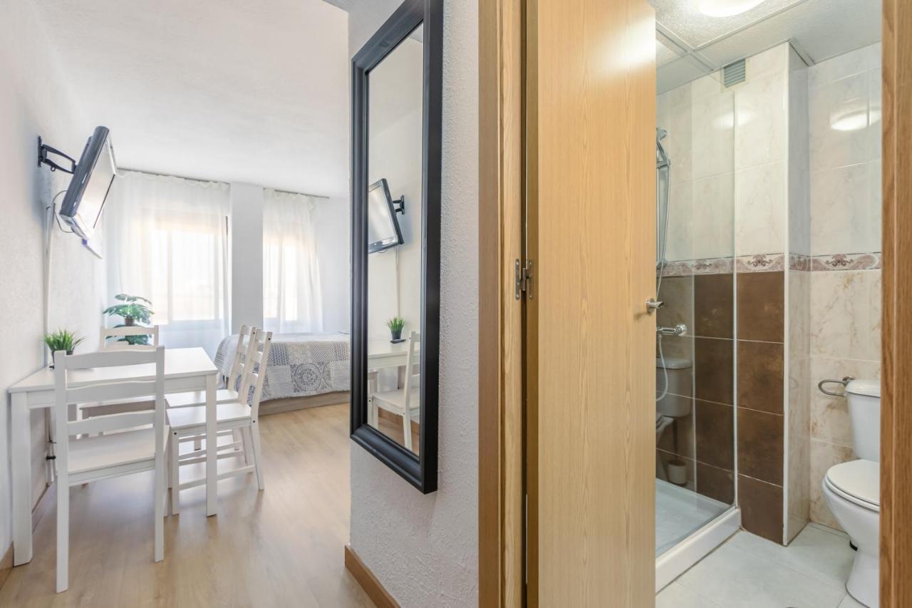 Apartament Hispalis Triana Sevilla Exteriör bild