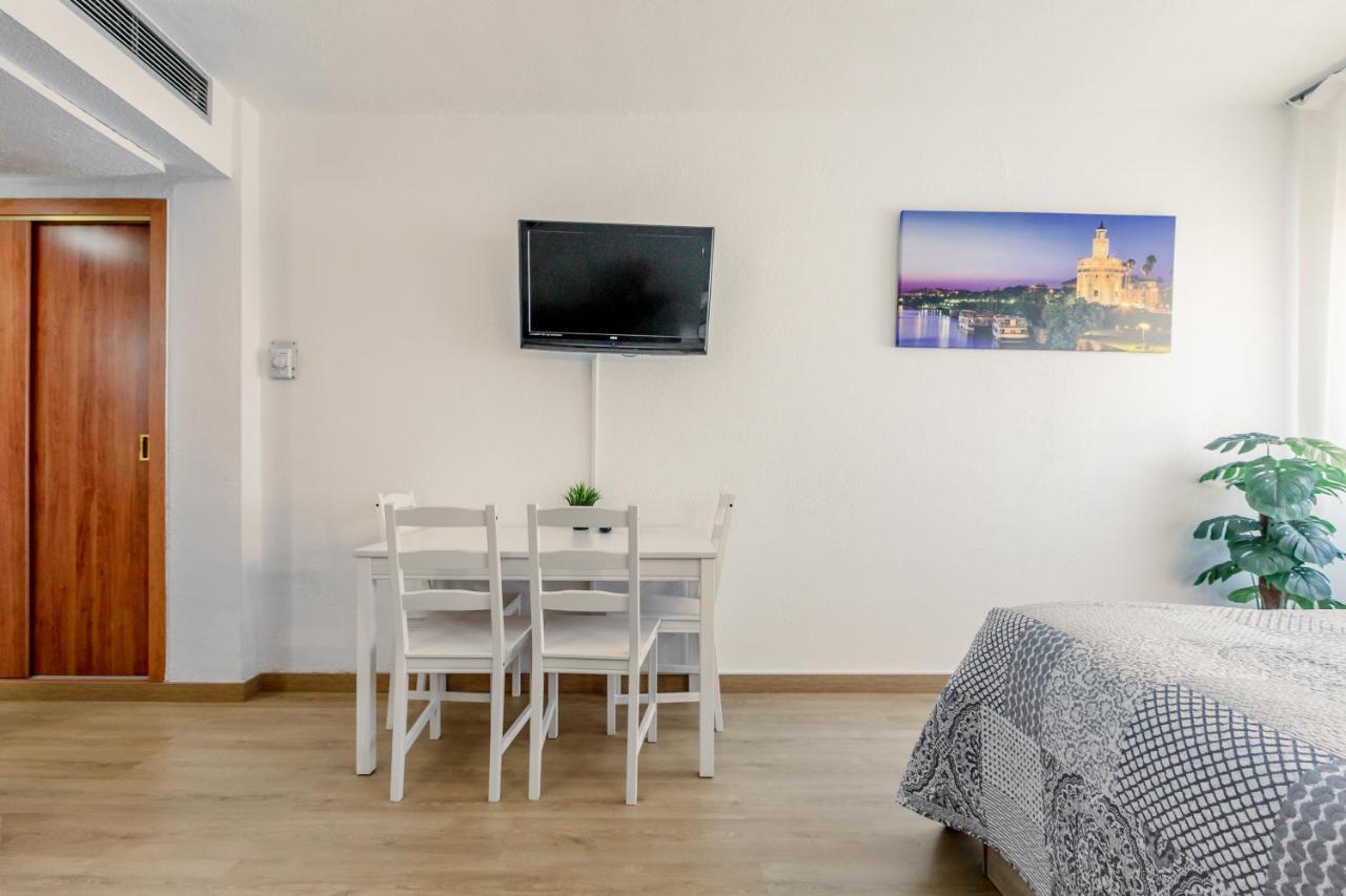 Apartament Hispalis Triana Sevilla Exteriör bild